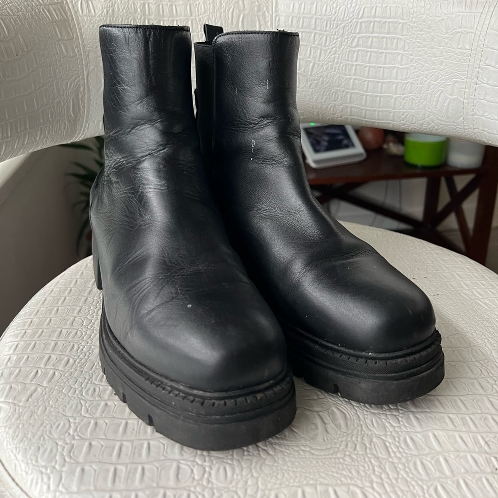 Soft Leather Platform Boots